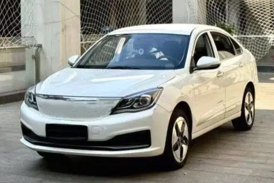 Solid-State Battery Electric Vehicles Applications